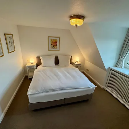 Landhaus-duenenhof * Sylt
